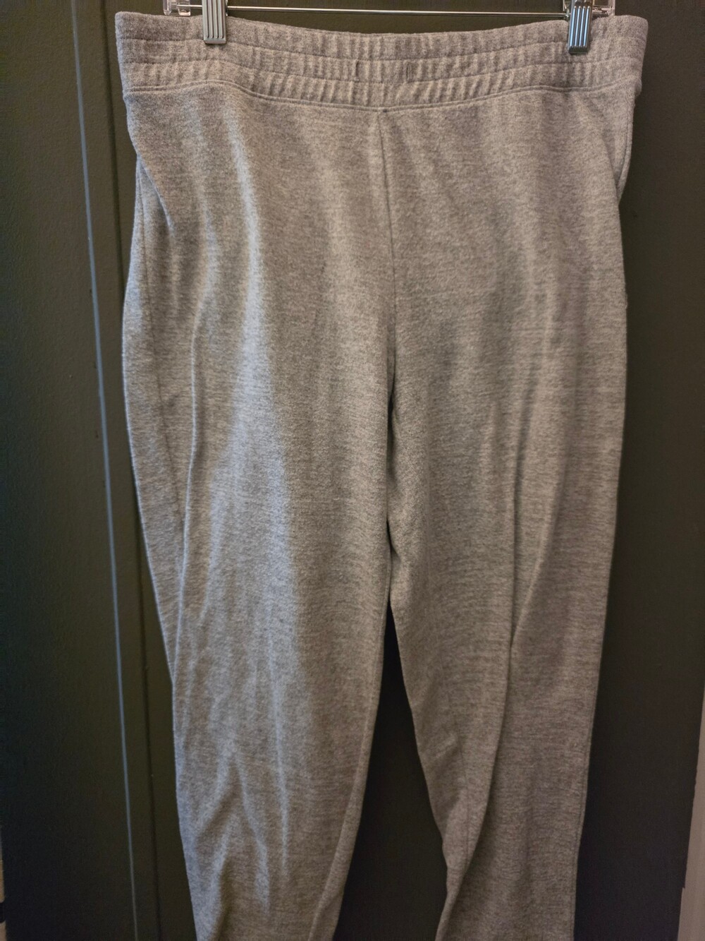 Haven Medium Gray Fleece Sweatpants Elastic Waistband Soft Fabric